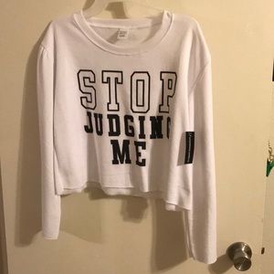 To cute cropped sweatshirt, fun to wear, NWT